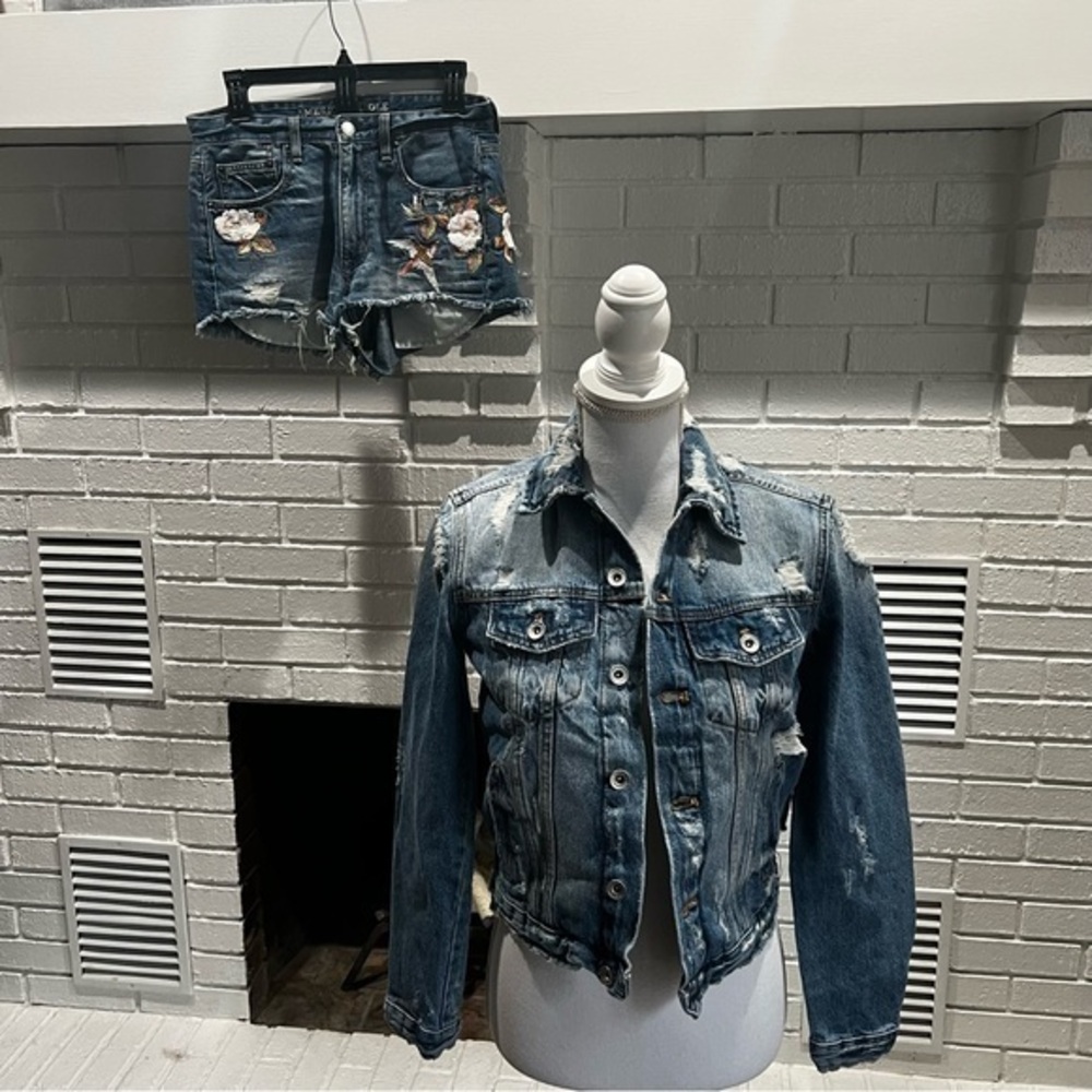 Zara Trafaluc Faded Denim Wear Distressed Jean Jacket EUC Sz XS